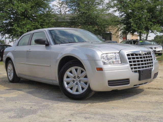 2008 Chrysler 300 Elk Conversion Van