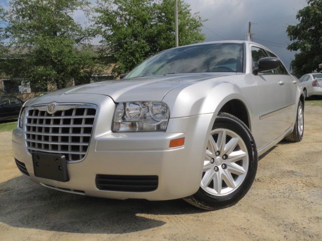 2008 Chrysler 300 Elk Conversion Van