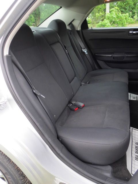 2008 Chrysler 300 Elk Conversion Van