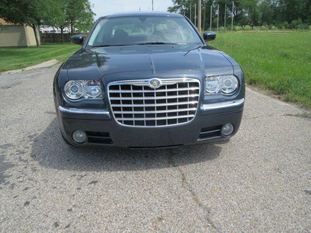 2008 Chrysler 300 Unknown