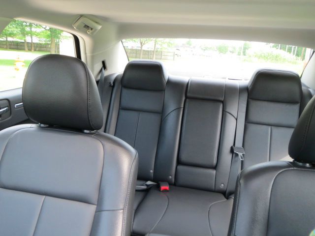 2008 Chrysler 300 Unknown