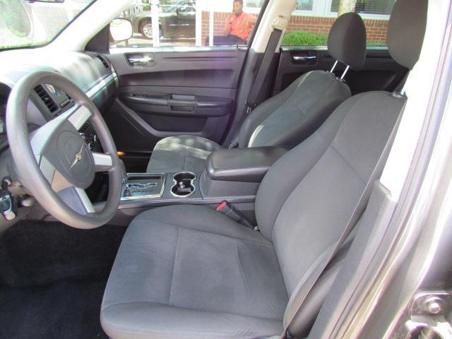 2008 Chrysler 300 XLS Sport 2WD
