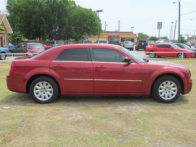 2008 Chrysler 300 Elk Conversion Van
