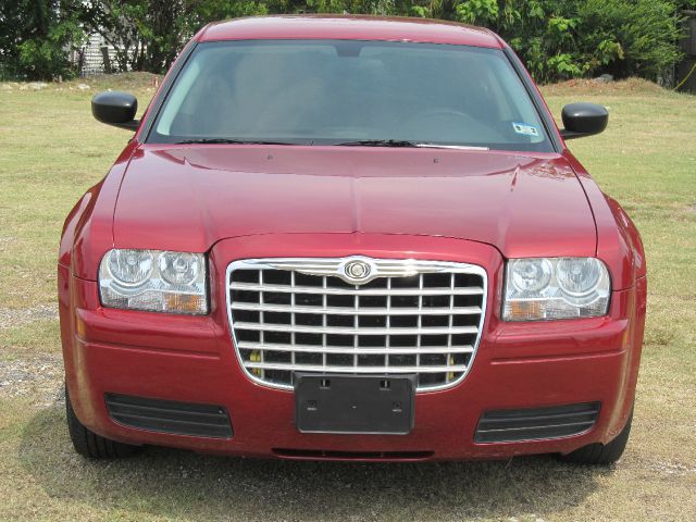 2008 Chrysler 300 Elk Conversion Van