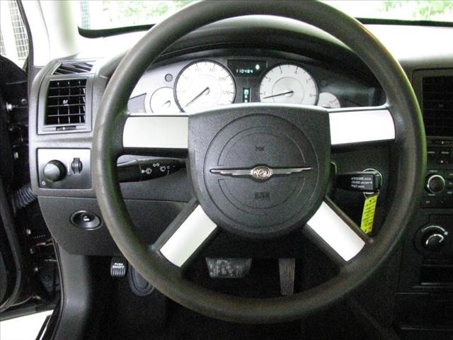 2008 Chrysler 300 XLS Sport 2WD