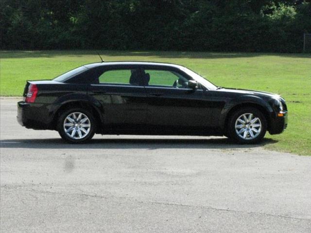 2008 Chrysler 300 XLS Sport 2WD