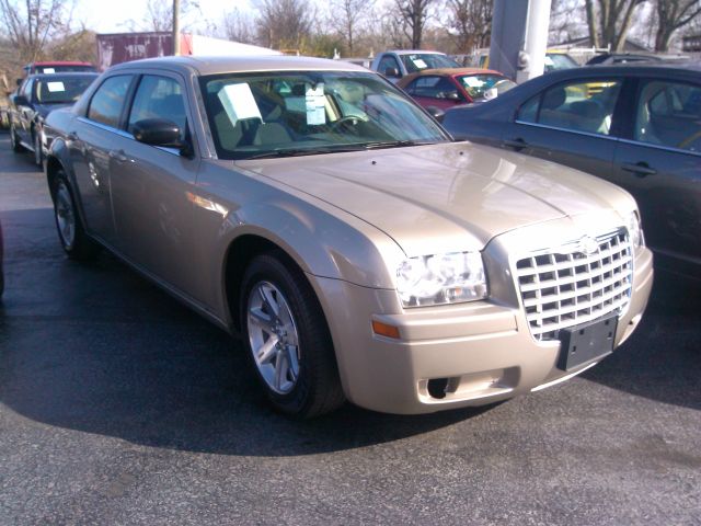 2008 Chrysler 300 Elk Conversion Van
