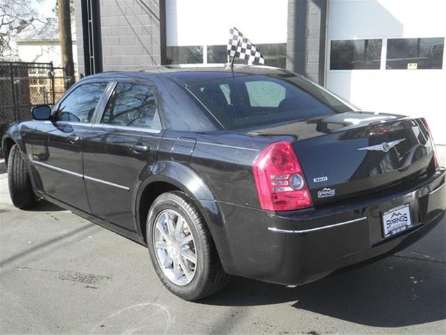 2008 Chrysler 300 GLX Manual