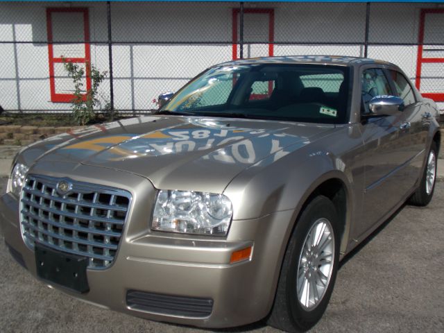 2009 Chrysler 300 Elk Conversion Van