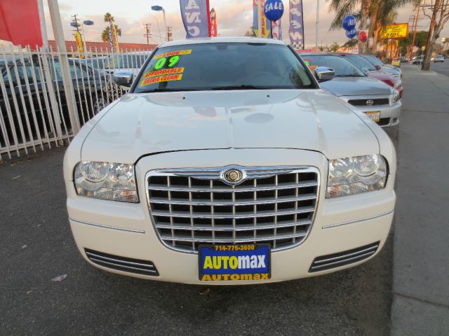 2009 Chrysler 300 Elk Conversion Van