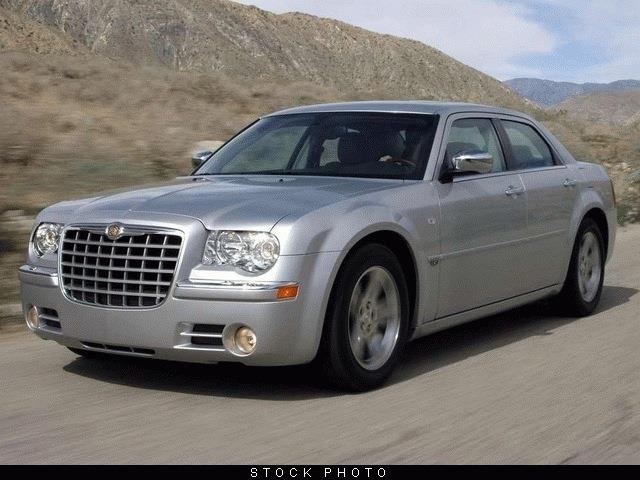 2009 Chrysler 300 LS Flex Fuel 4x4 This Is One Of Our Best Bargains