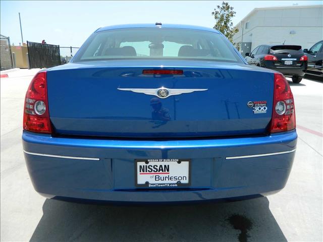 2009 Chrysler 300 RX 35