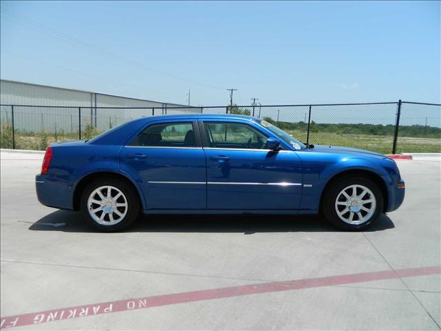 2009 Chrysler 300 RX 35