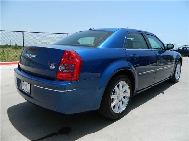 2009 Chrysler 300 RX 35