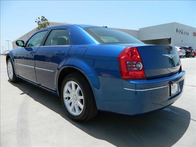 2009 Chrysler 300 RX 35
