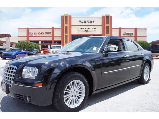 2010 Chrysler 300 4WD 4-cyl. EX-L