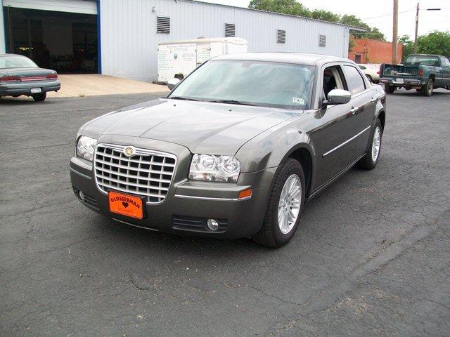 2010 Chrysler 300 Lariat SUER Dutydully