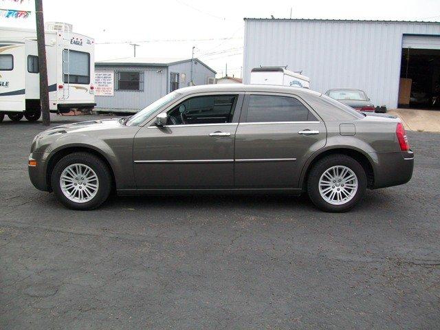 2010 Chrysler 300 Lariat SUER Dutydully
