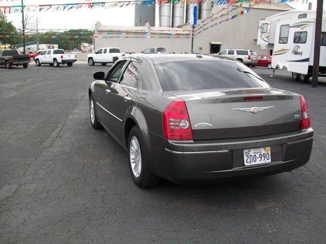 2010 Chrysler 300 Lariat SUER Dutydully