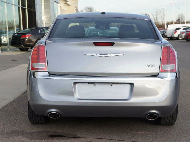 2011 Chrysler 300 Base