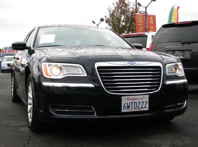 2012 Chrysler 300 Base