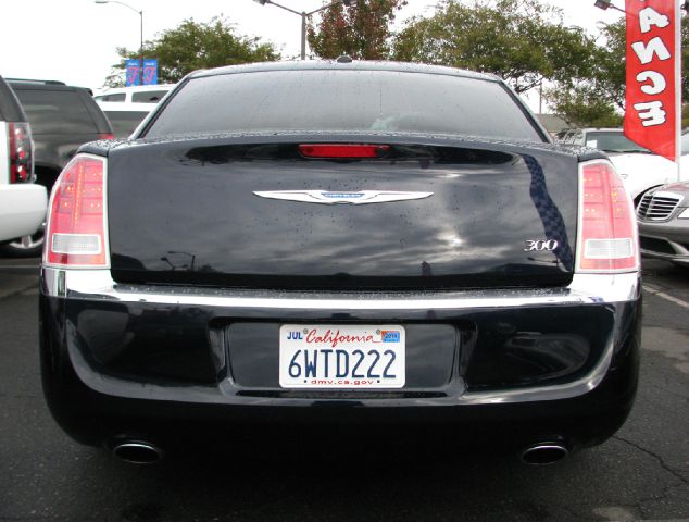 2012 Chrysler 300 Base