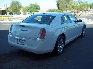 2012 Chrysler 300 Flat-bed 2WD