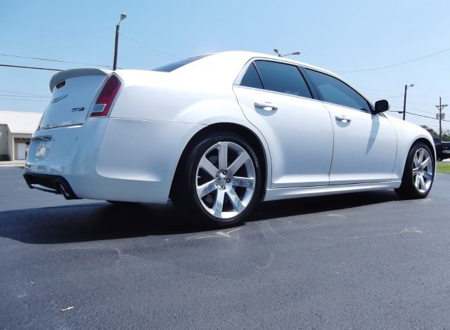 2012 Chrysler 300 XLS 4WD