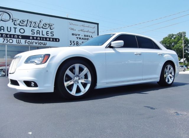2012 Chrysler 300 XLS 4WD