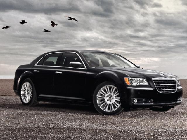 2012 Chrysler 300 SLT 25