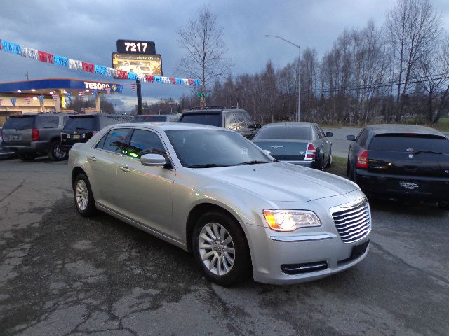 2012 Chrysler 300 Unknown