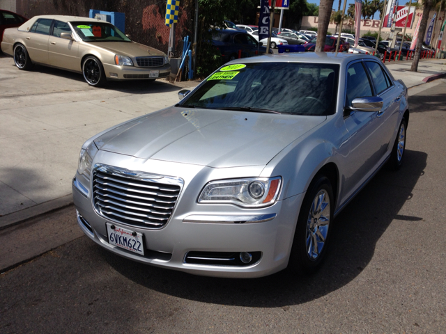 2012 Chrysler 300 Lease For Only 419 A Month