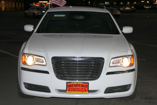 2012 Chrysler 300 Base