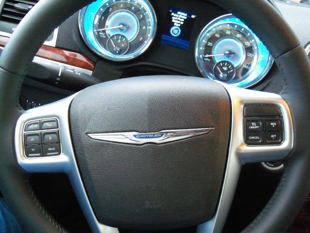 2013 Chrysler 300 5.6S