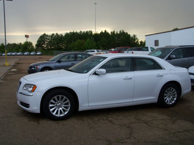 2013 Chrysler 300 5.6S