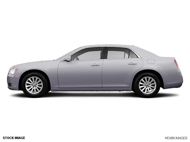 2013 Chrysler 300 Unknown