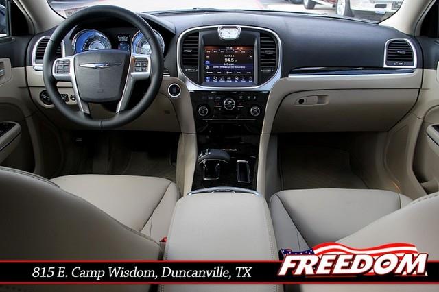 2013 Chrysler 300 Base