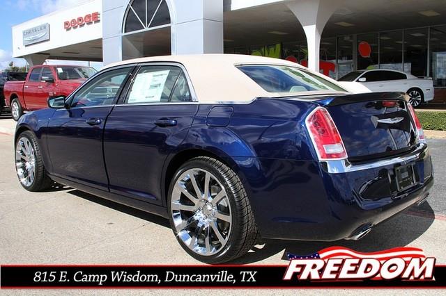 2013 Chrysler 300 Base