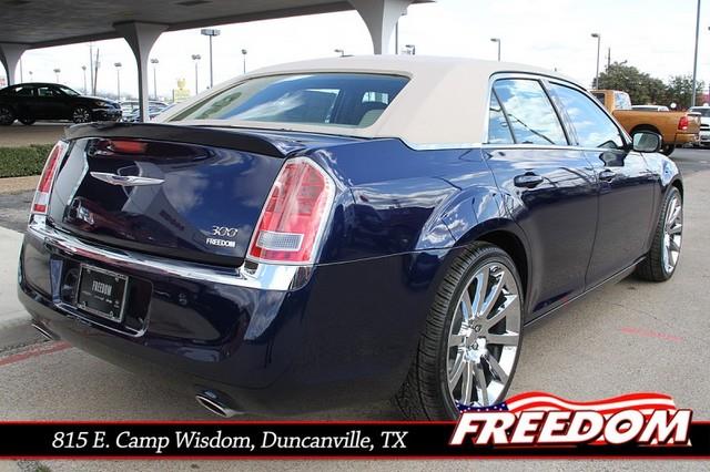 2013 Chrysler 300 Base