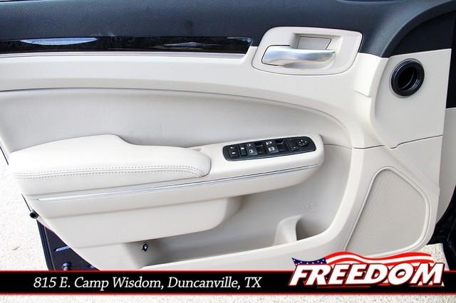 2013 Chrysler 300 Base