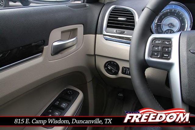 2013 Chrysler 300 Base