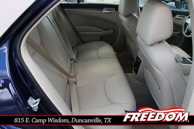 2013 Chrysler 300 Base