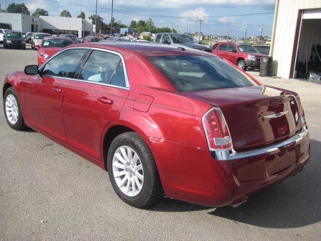 2013 Chrysler 300 Base