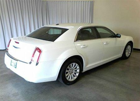 2013 Chrysler 300 5.6S