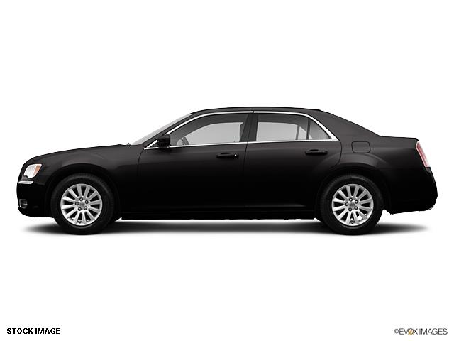 2013 Chrysler 300 Unknown