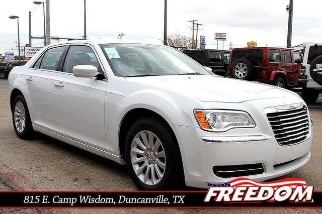 2013 Chrysler 300 Unknown