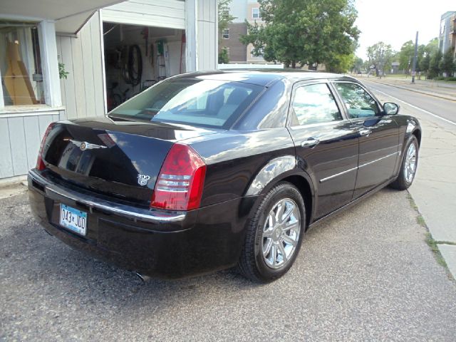 2005 Chrysler 300C Regular Cab