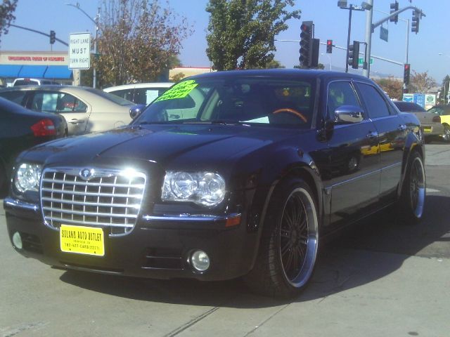 2005 Chrysler 300C Regular Cab