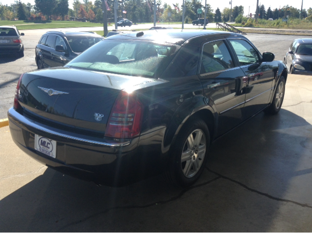 2005 Chrysler 300C EX - DUAL Power Doors