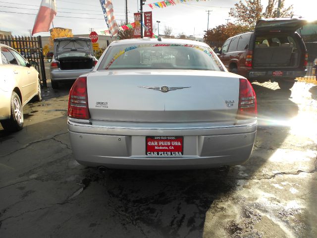 2005 Chrysler 300C C240 4dr Sdn 2.6L Sedan